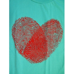 เสื้อยืดเด็ก ลายนิ้วมือหัวใจ