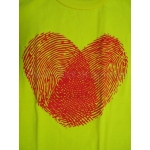 เสื้อยืดเด็ก ลายนิ้วมือหัวใจ